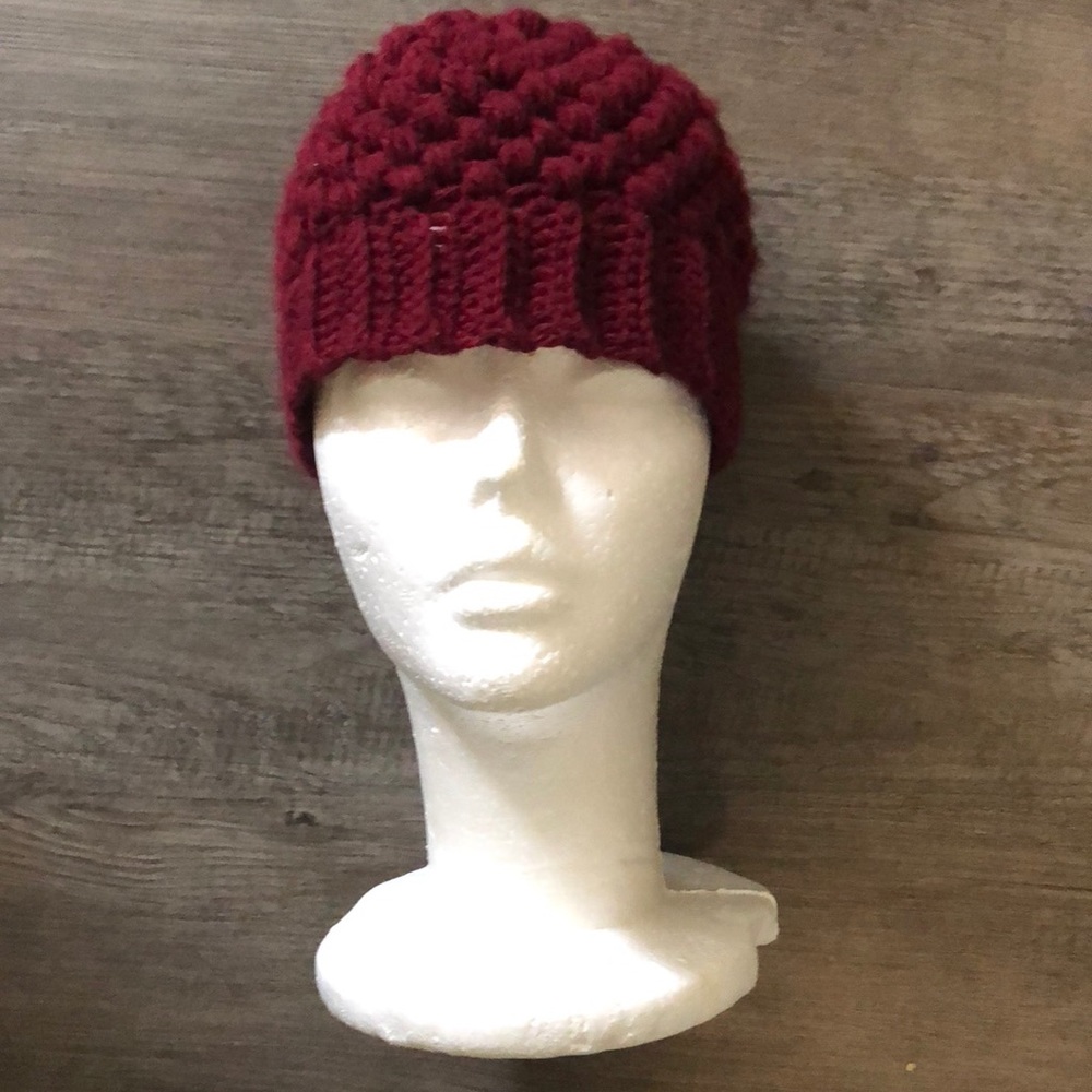 Crochet beanie pony tale hat (burgundy color)